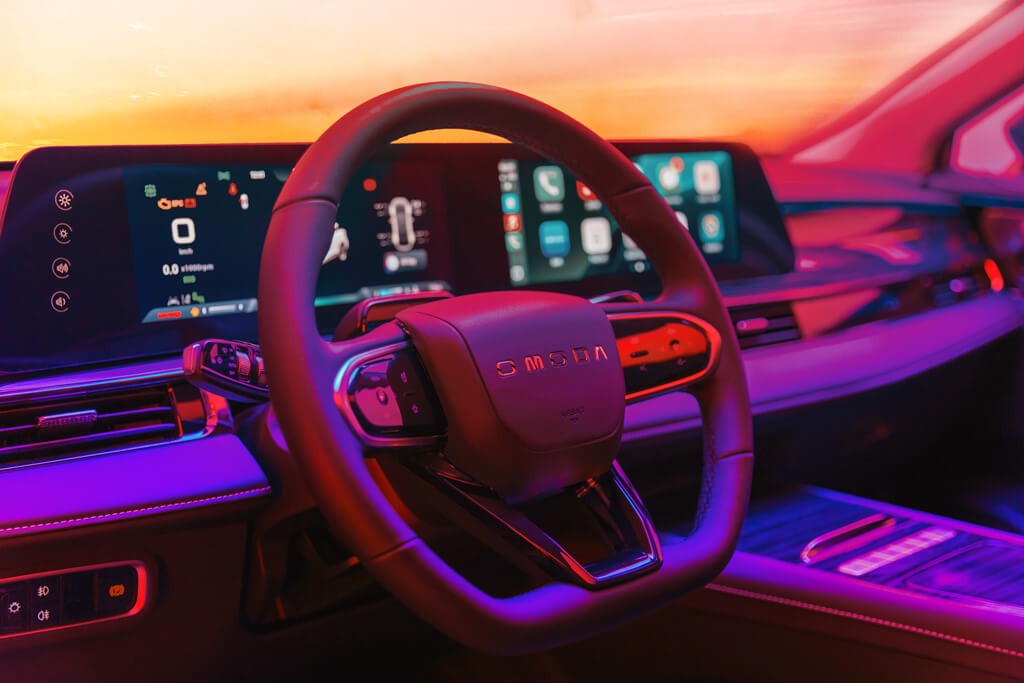 Omoda5 - Design interiéru